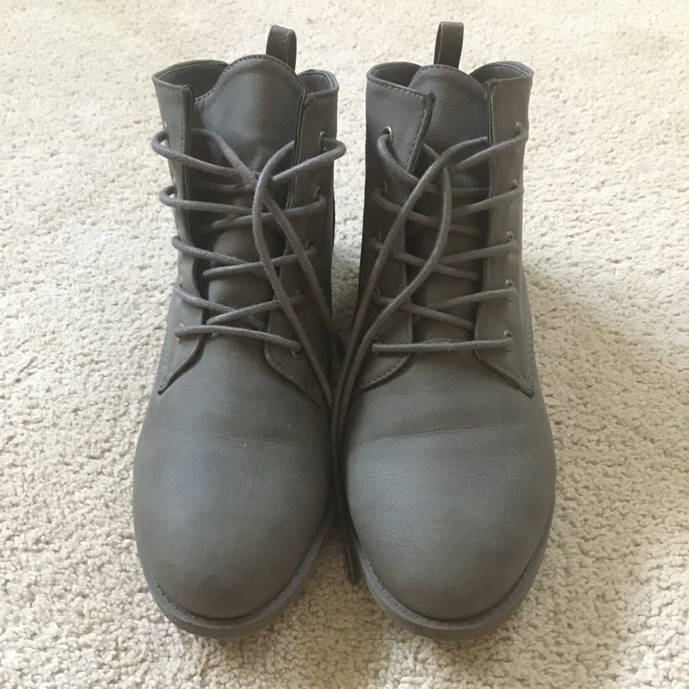 Fall boots - never worn!